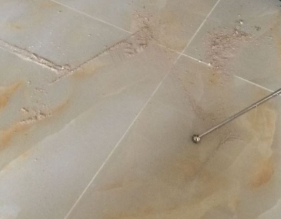 应县瓷砖空鼓维修公司分享粘合剂选择不当在瓷砖铺贴过程中可能导致以下问题